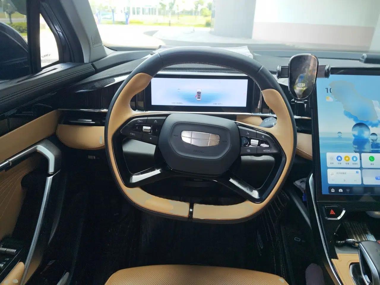 Geely Auto FX11 2023 1.5TD DCT Prestige Edition — миниатюра 7