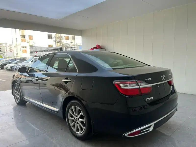 Camry 2016 2.0G 10th Anniversary Leading Edition — миниатюра 4