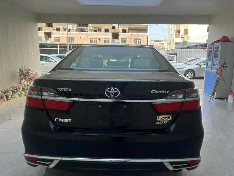 Camry 2016 2.0G 10th Anniversary Leading Edition — миниатюра 5