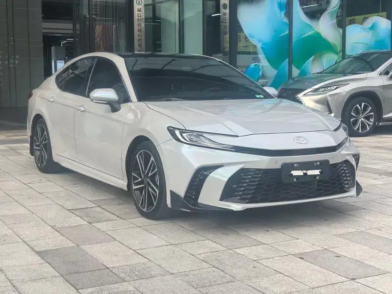 2024 Camry 2.0S Sport Edition — миниатюра 3