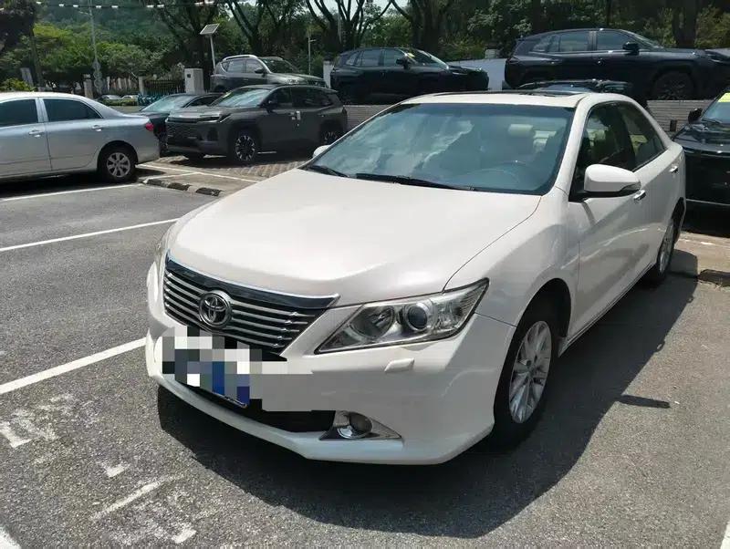 2012 Camry 2.5G Luxury Edition — миниатюра 1
