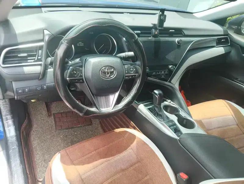 Camry 2019 Facelift Hybrid 2.5HG Luxury Edition — миниатюра 6
