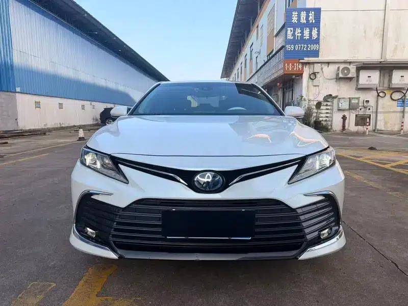 2023 Camry 2.5G Luxury Edition — миниатюра 2