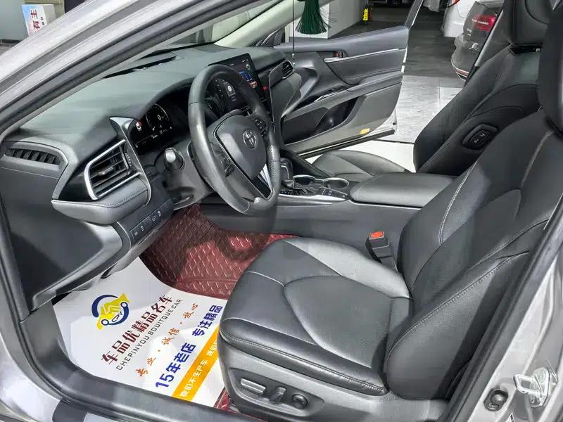 Camry 2021 Hybrid 2.5HG Luxury Edition — миниатюра 17