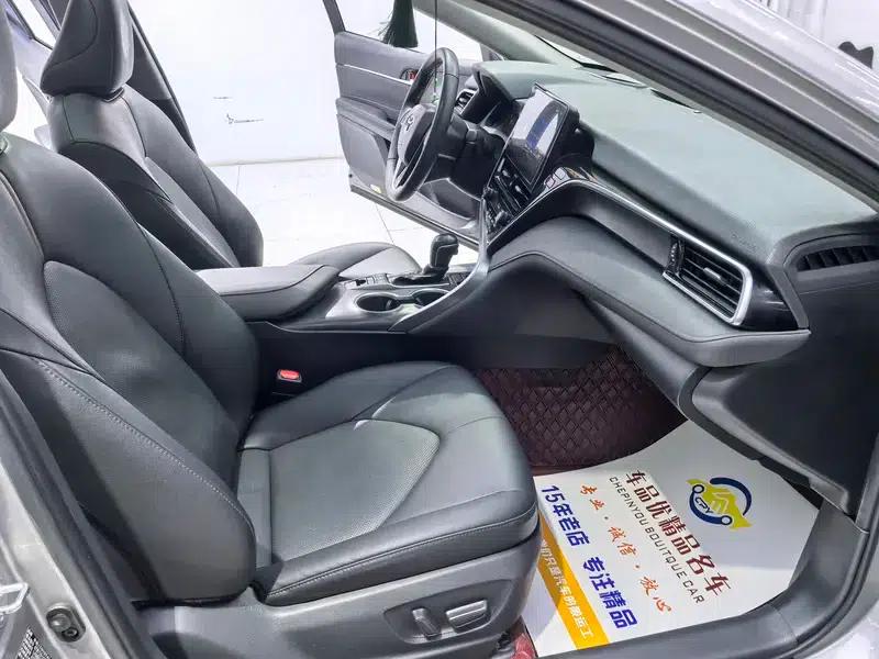 Camry 2021 Hybrid 2.5HG Luxury Edition — миниатюра 18
