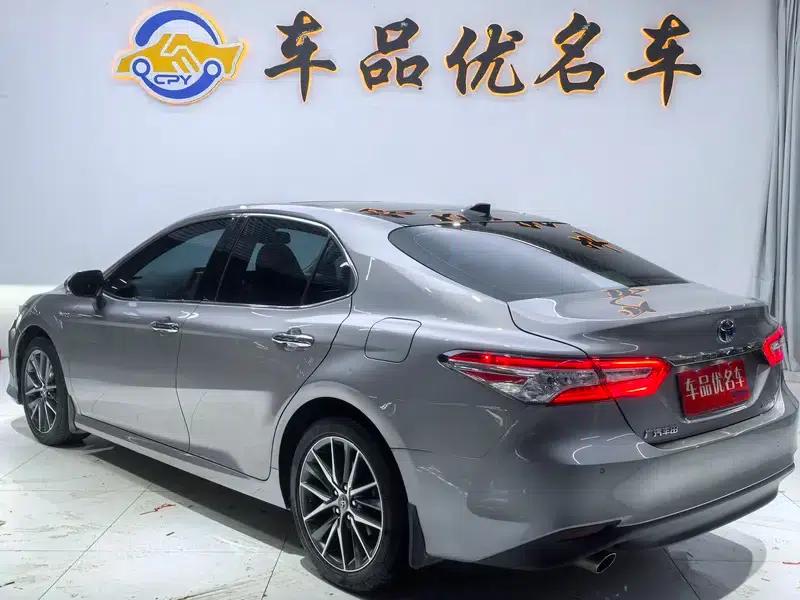 Camry 2021 Hybrid 2.5HG Luxury Edition — миниатюра 3