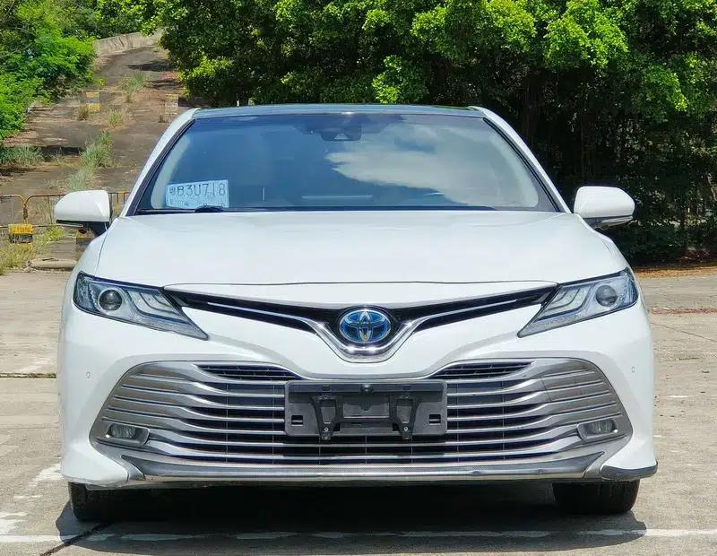 Camry 2019 Facelift Hybrid 2.5HG Luxury Edition — миниатюра 2