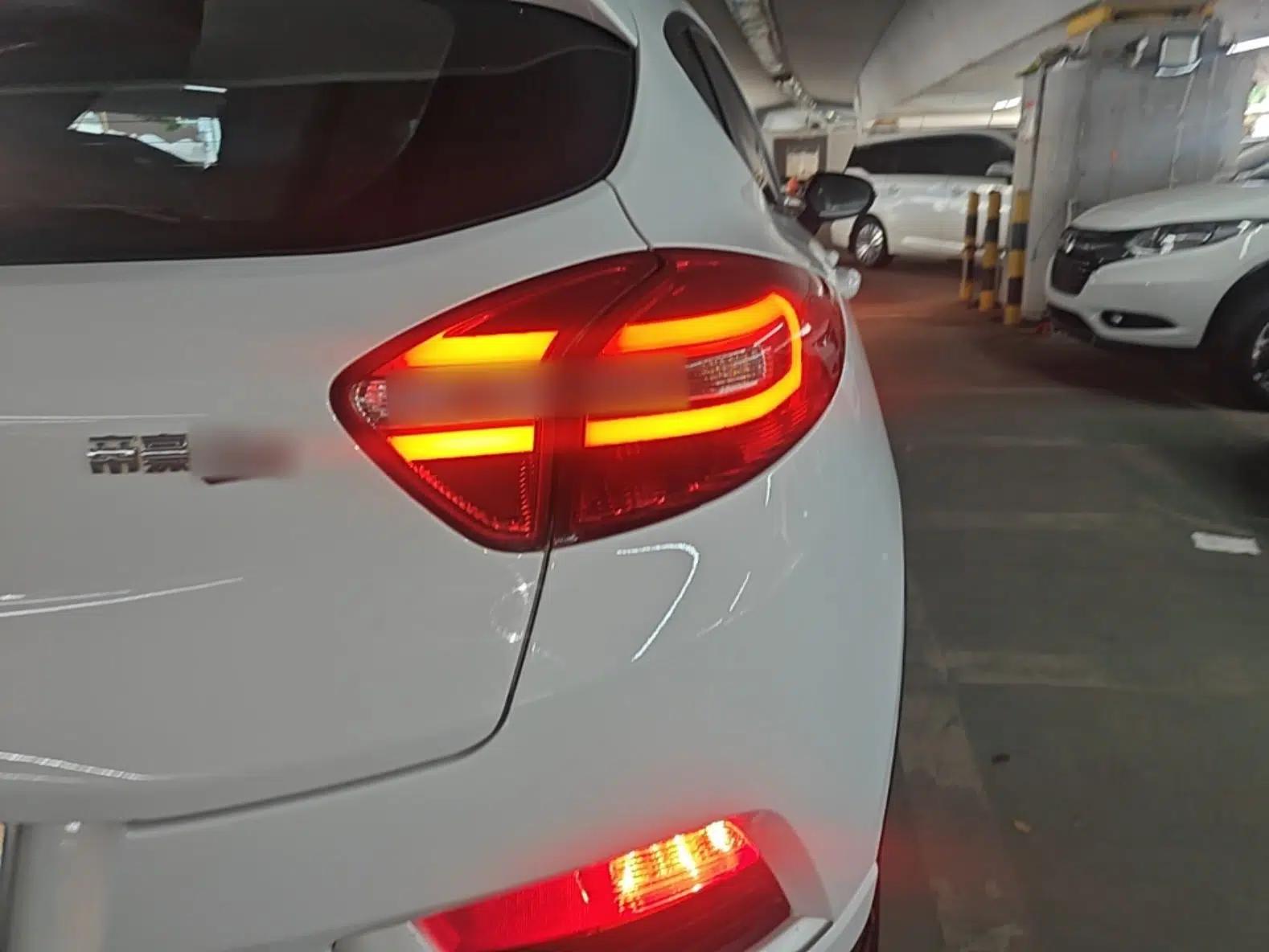 Geely Auto Emgrand GS 2016 Elegant Edition 1.8L Manual LingShang Model — миниатюра 14