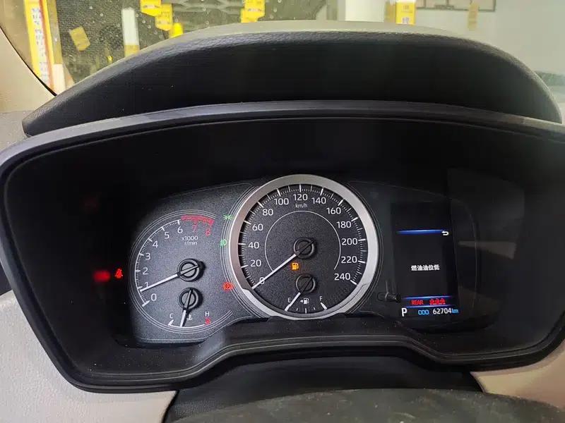 2019 Toyota Corolla 1.2T S-CVT GL-i Luxury Edition — миниатюра 7