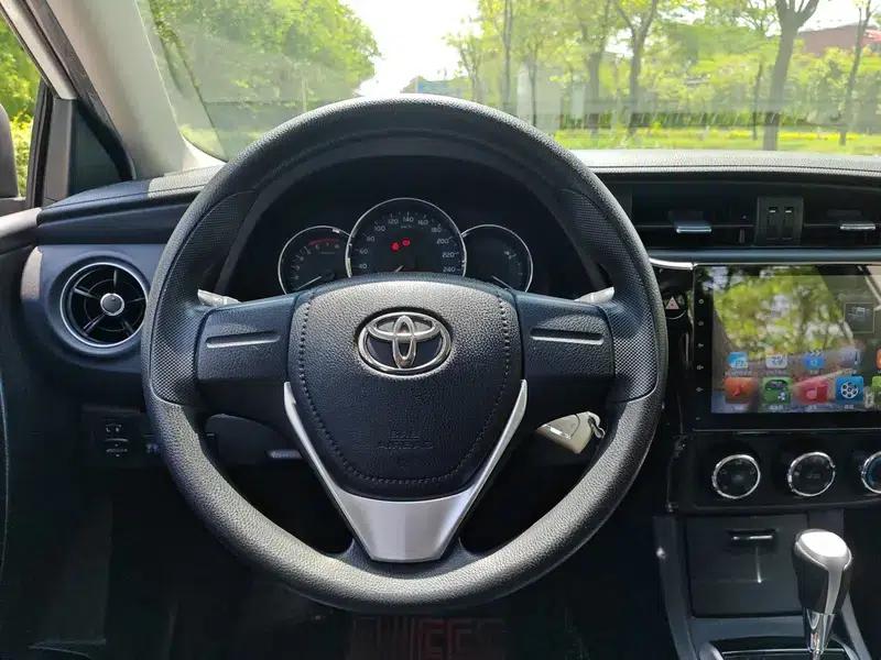 2017 Corolla 1.2T CVT GL — миниатюра 13