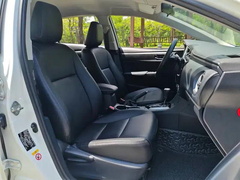 2017 Corolla 1.2T CVT GL — миниатюра 18