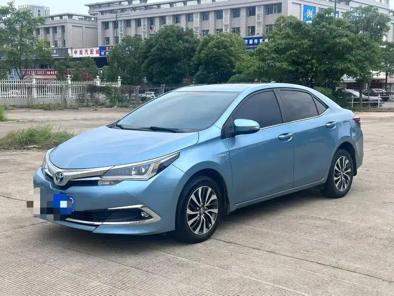 2017 Toyota Corolla Hybrid 1.8L E-CVT Leading Edition (National V Emission Standard) — миниатюра 1