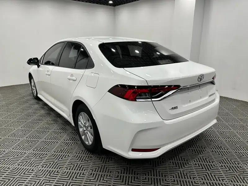 2021 Toyota Corolla 1.5L CVT Elite Edition — миниатюра 4