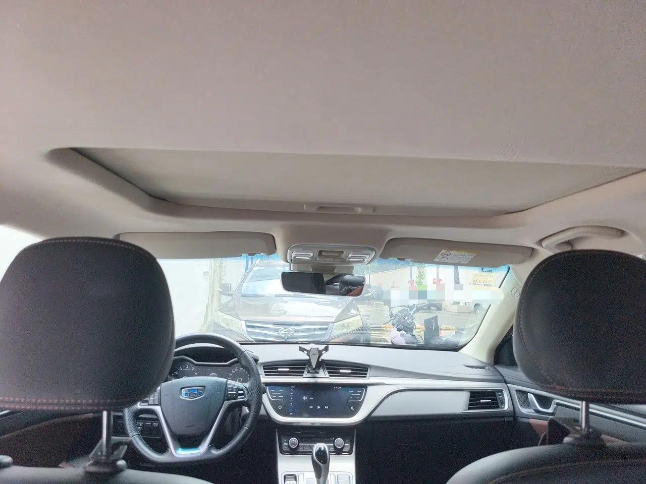 Geely Auto Emgrand GL 2018 1.4T DCT Prestige Smart Connectivity Version — миниатюра 18