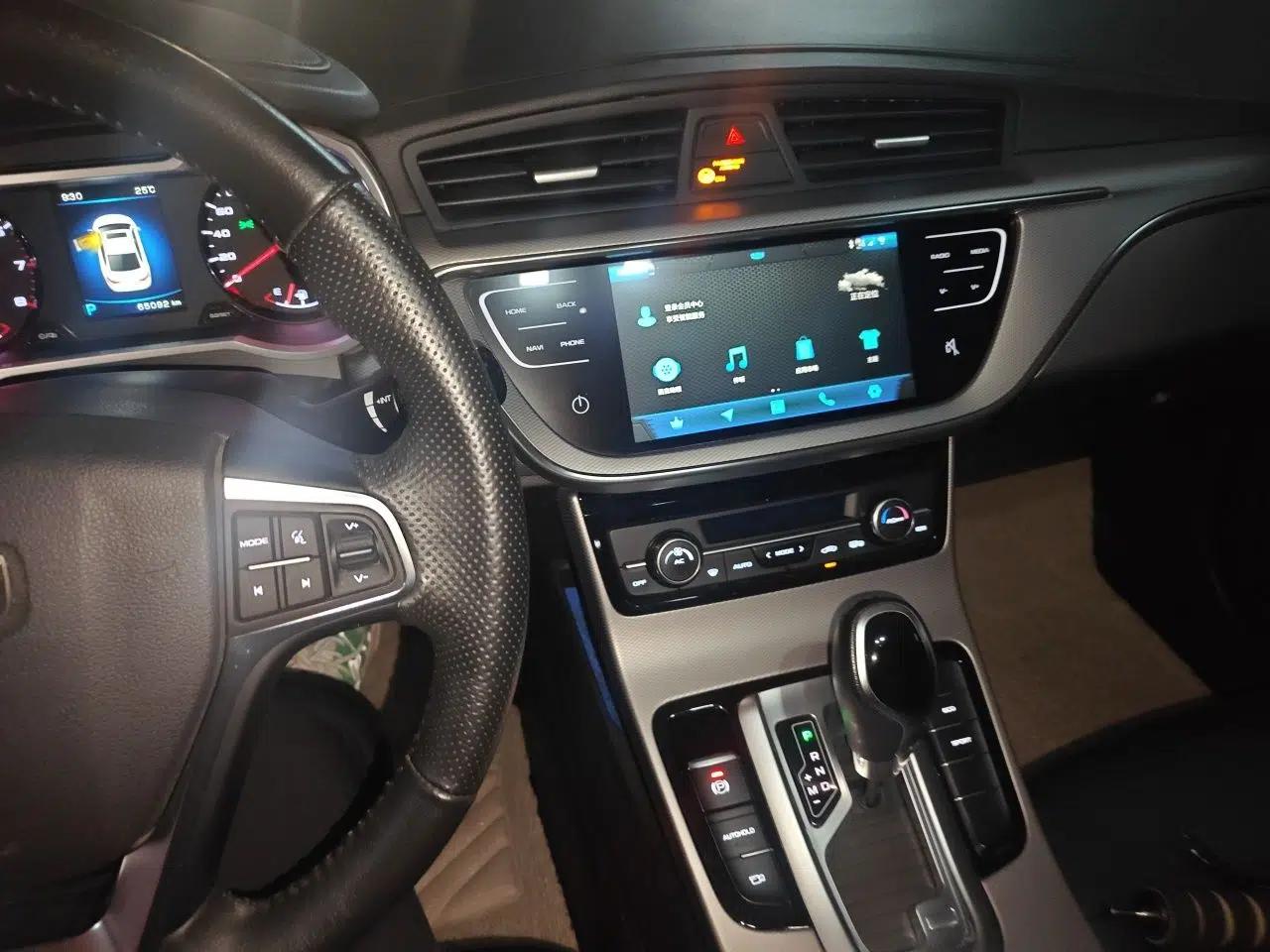 Geely Auto Emgrand GL 2018 1.4T DCT Elite Smart Connectivity Version — миниатюра 13