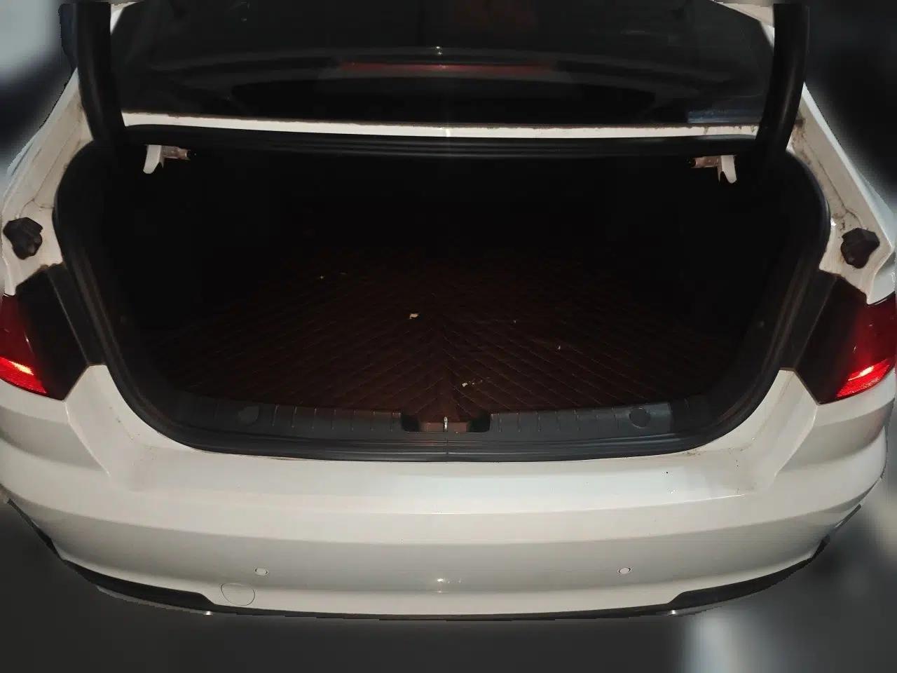 Geely Auto Emgrand GL 2018 1.4T DCT Elite Smart Connectivity Version — миниатюра 19