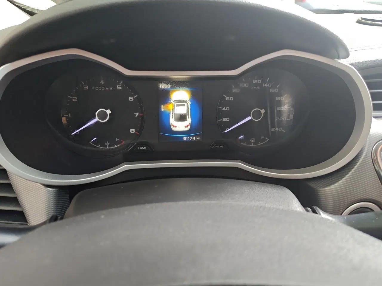 Geely Auto Emgrand GL 2017 1.8L DCT Elite Model — миниатюра 12