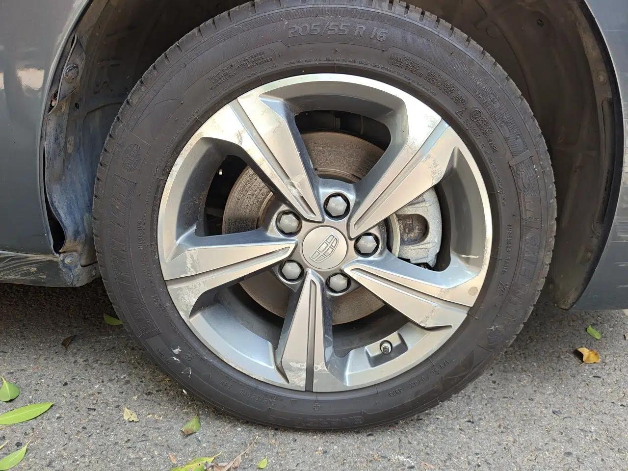 Geely Auto Emgrand GL 2017 1.8L DCT Elite Model — миниатюра 8