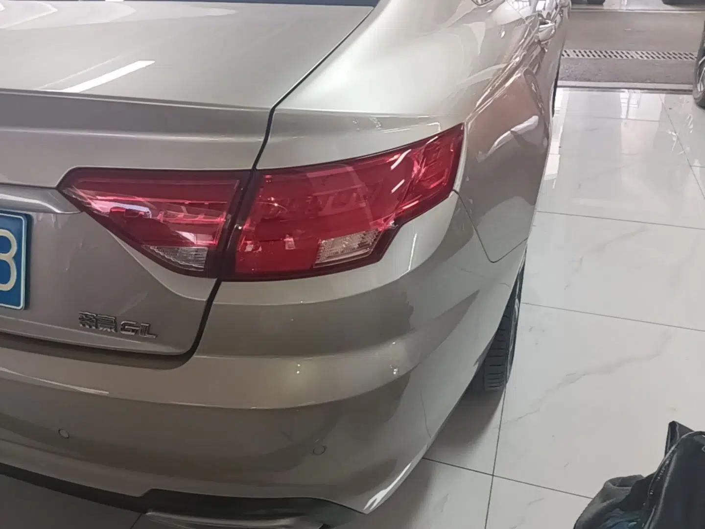 Geely Auto Emgrand GL 2018 1.8L DCT Elite Smart Connectivity Version — миниатюра 14