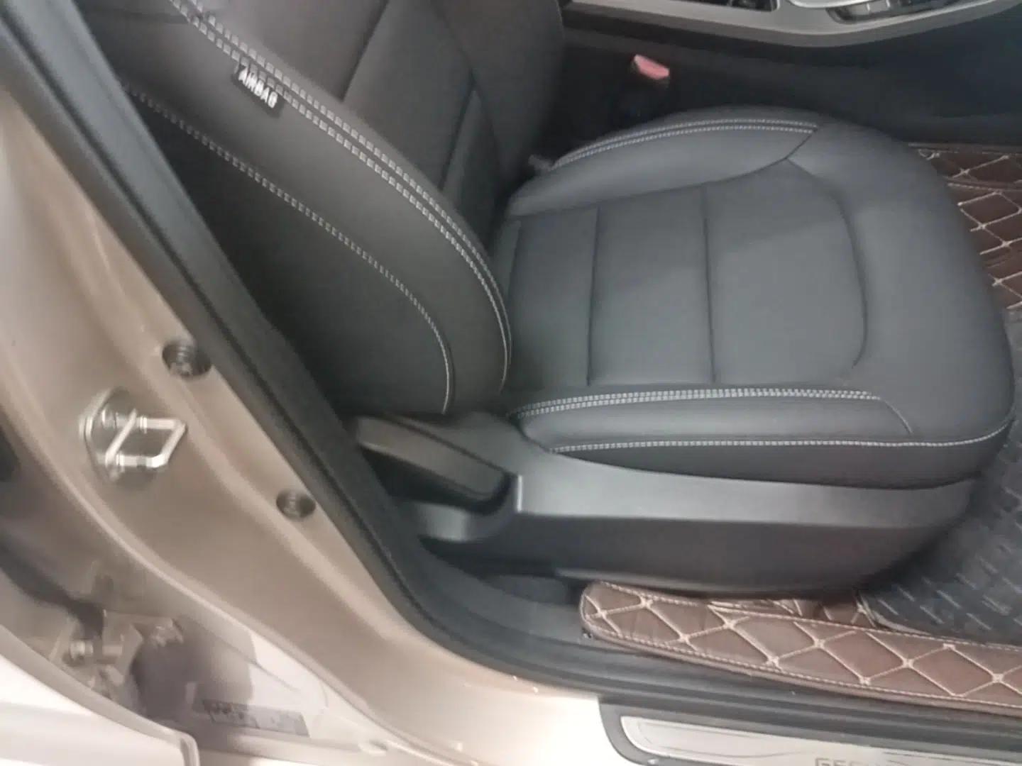 Geely Auto Emgrand GL 2018 1.8L DCT Elite Smart Connectivity Version — миниатюра 24