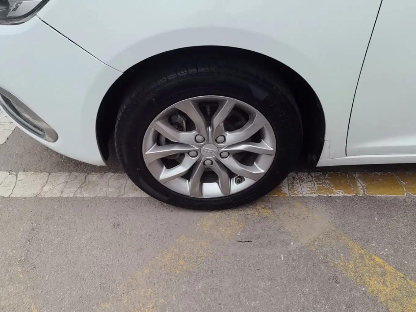 Geely Auto Emgrand GL 2017 1.8L DCT Elite Model — миниатюра 10