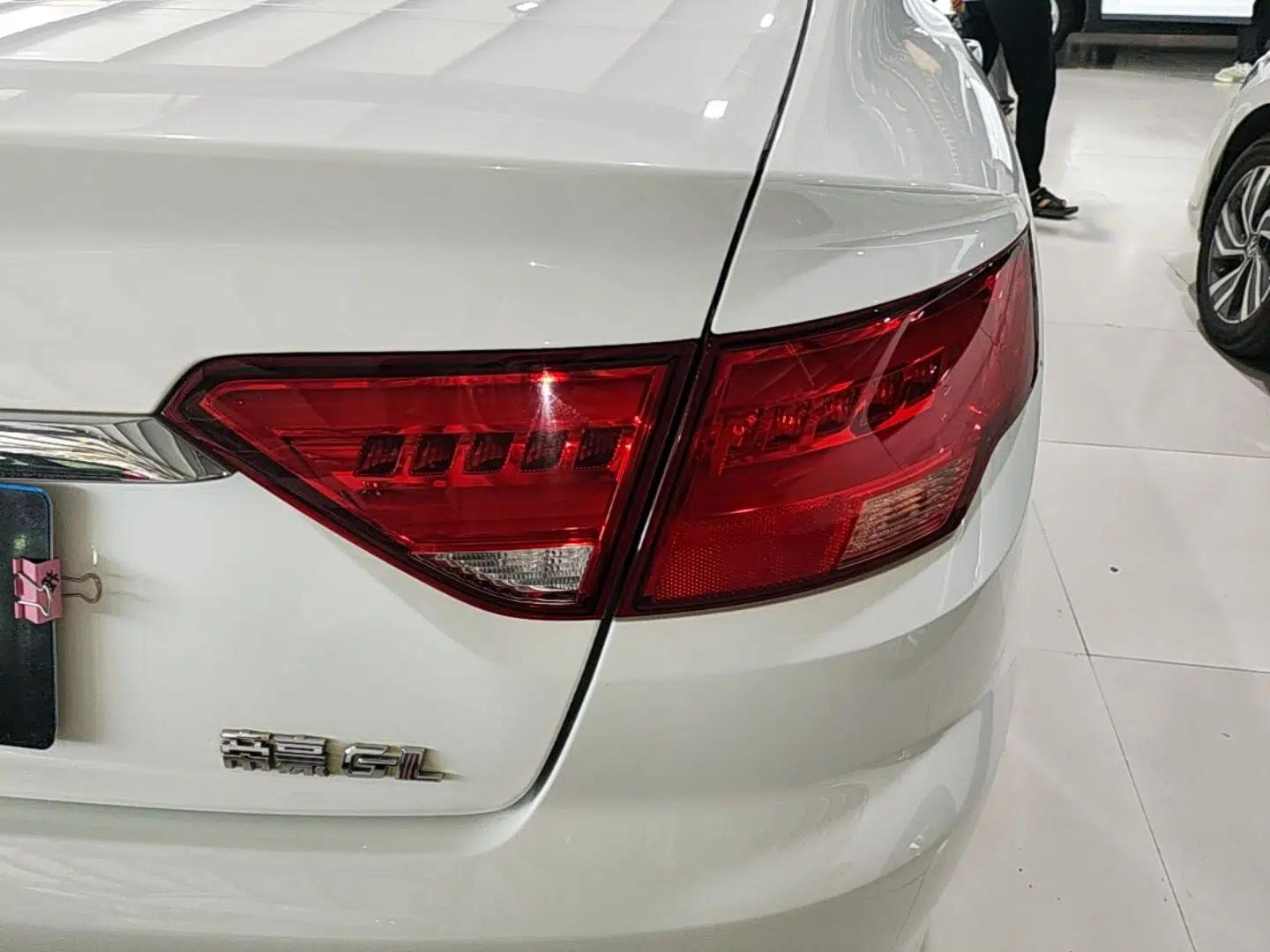Geely Auto Emgrand GL 2019 1.4T CVT Elite Smart Edition — миниатюра 9