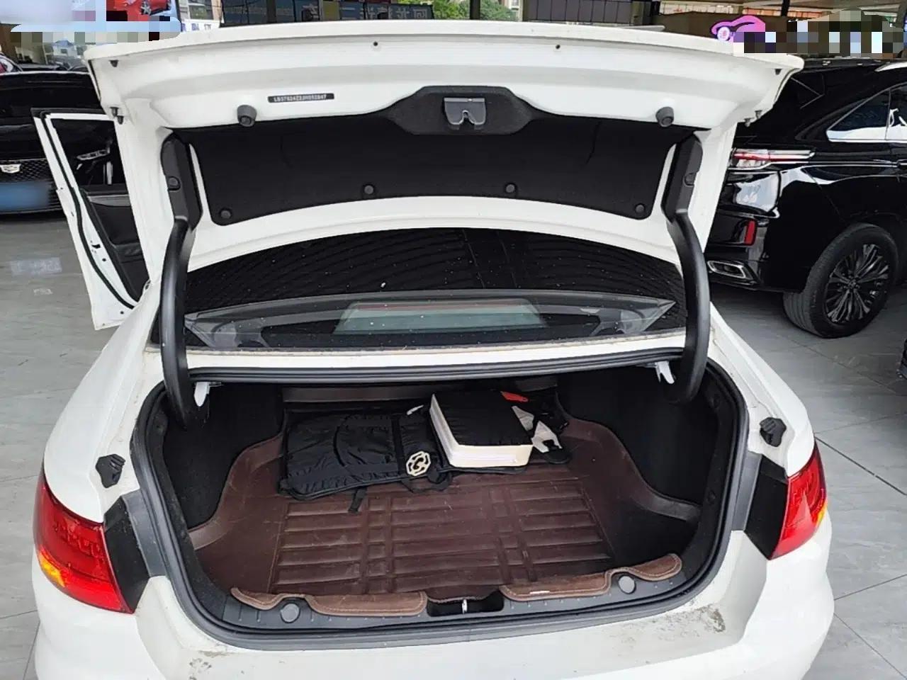 Geely Auto Emgrand GL 2018 1.4T DCT Elite Smart Connectivity Version — миниатюра 22