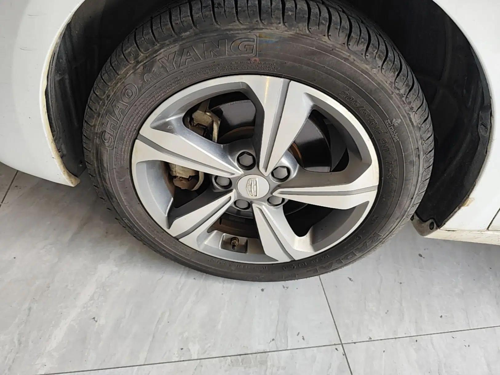 Geely Auto Emgrand GL 2018 1.4T DCT Elite Smart Connectivity Version — миниатюра 10