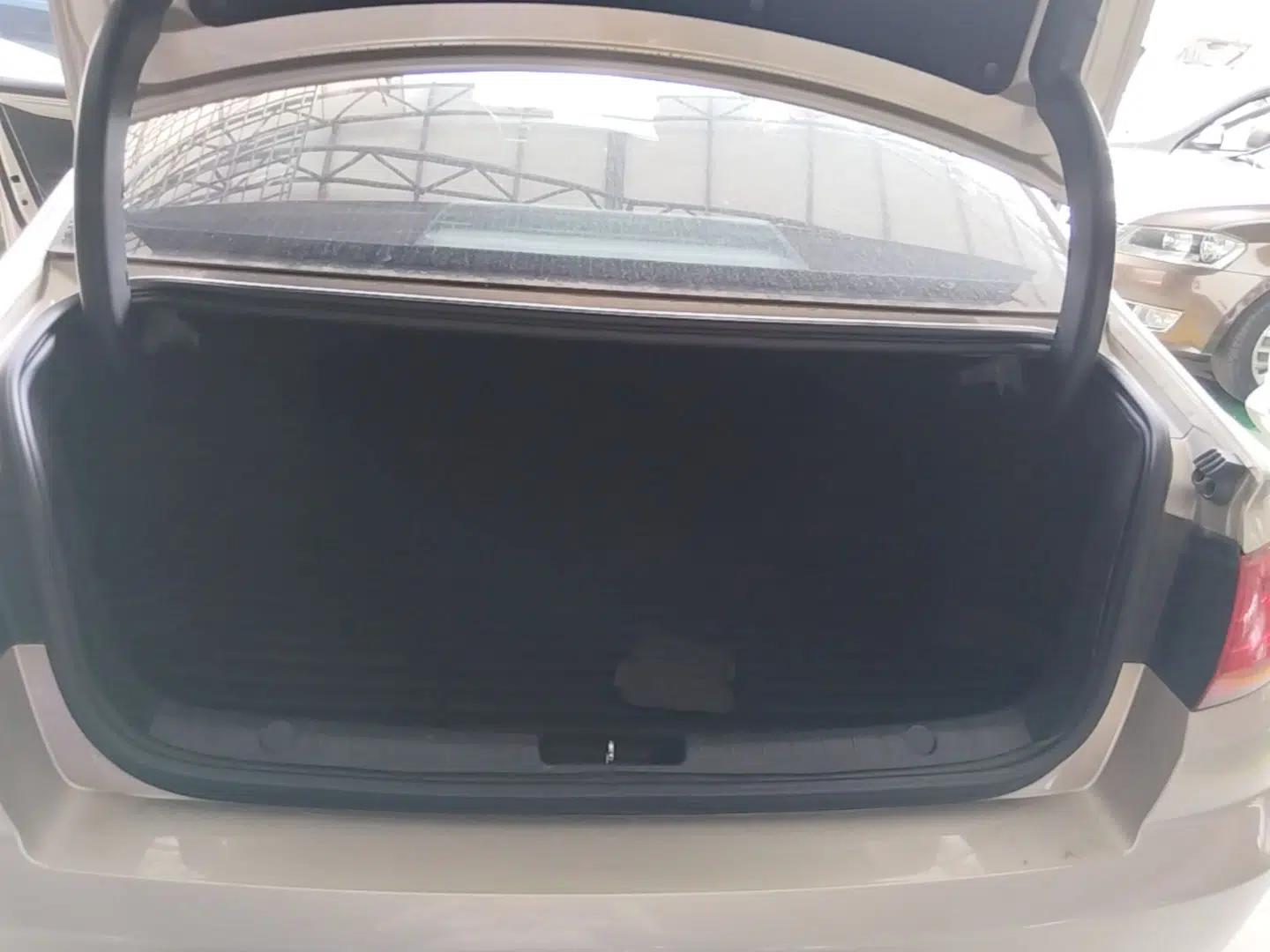 Geely Auto Emgrand GL 2017 1.8L DCT Elite Model — миниатюра 22