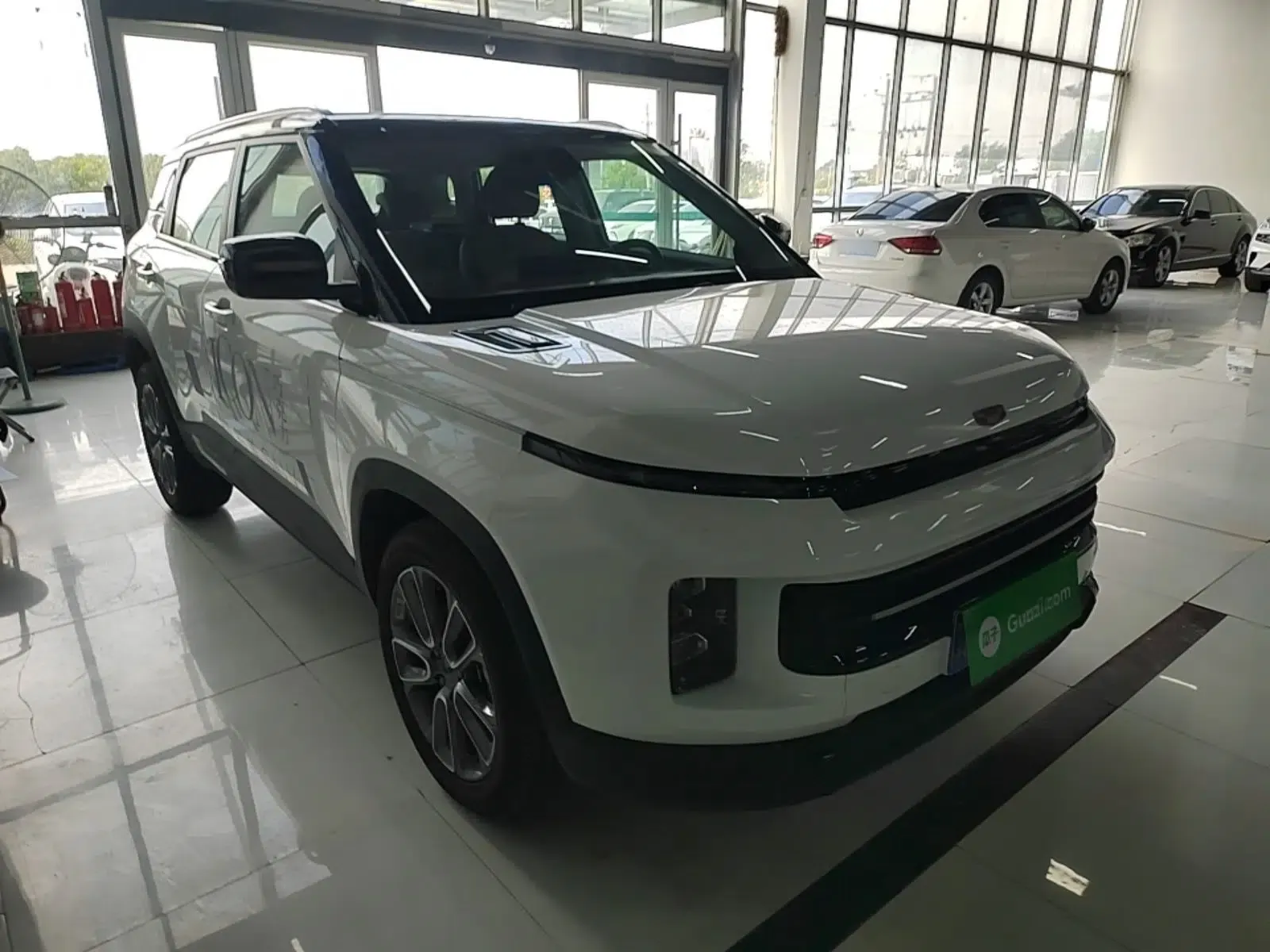 Geely Auto icon 2026 Model Chocolate 1.5TD Pure & Refined Edition — миниатюра 3