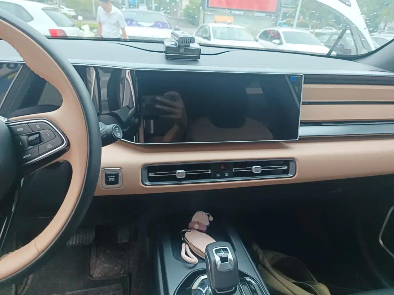 Geely Auto icon 2023 1.5TD Chocolate Smoothie Edition — миниатюра 15