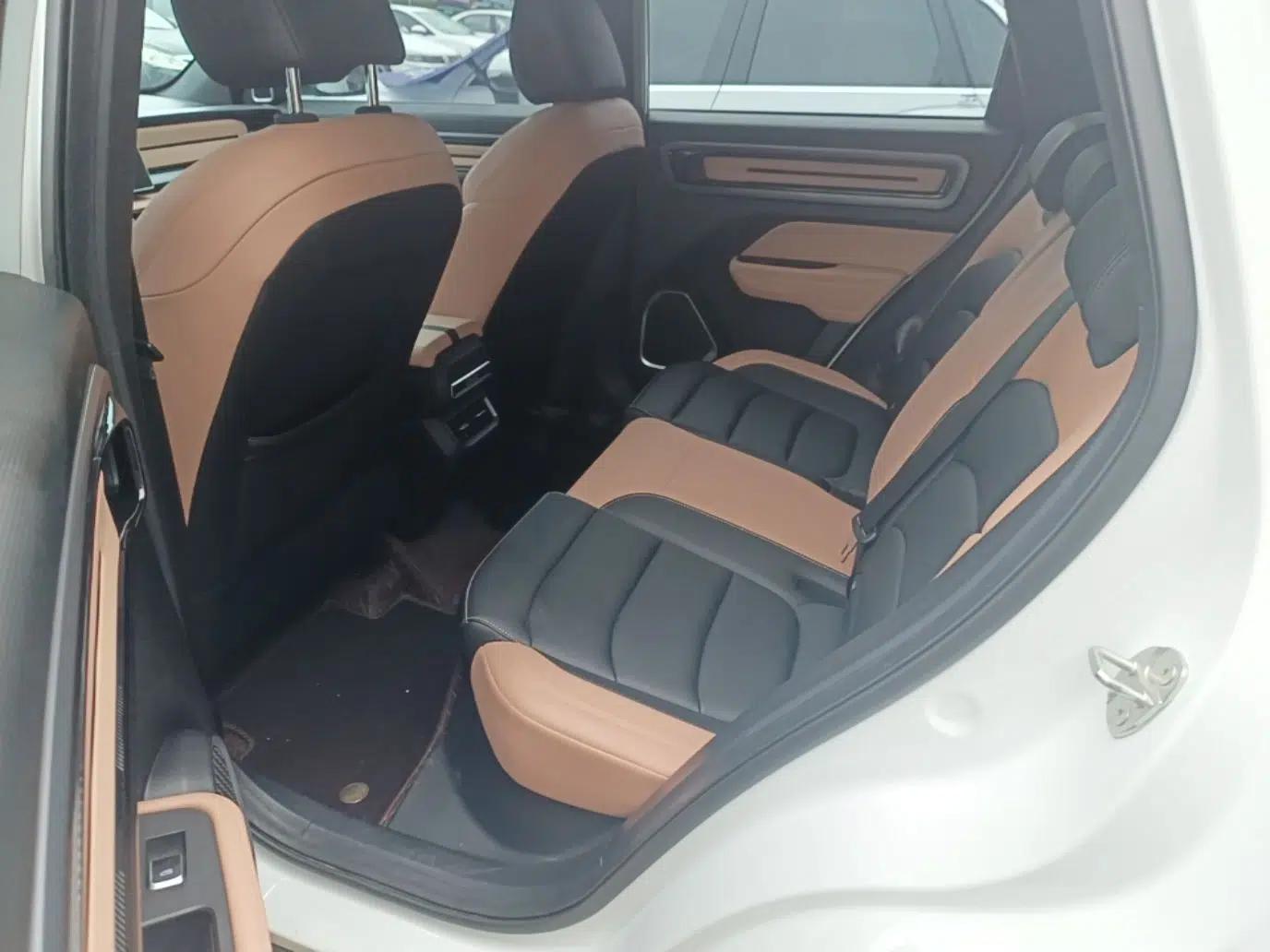 Geely Auto icon 2023 1.5TD Chocolate Smoothie Edition — миниатюра 20