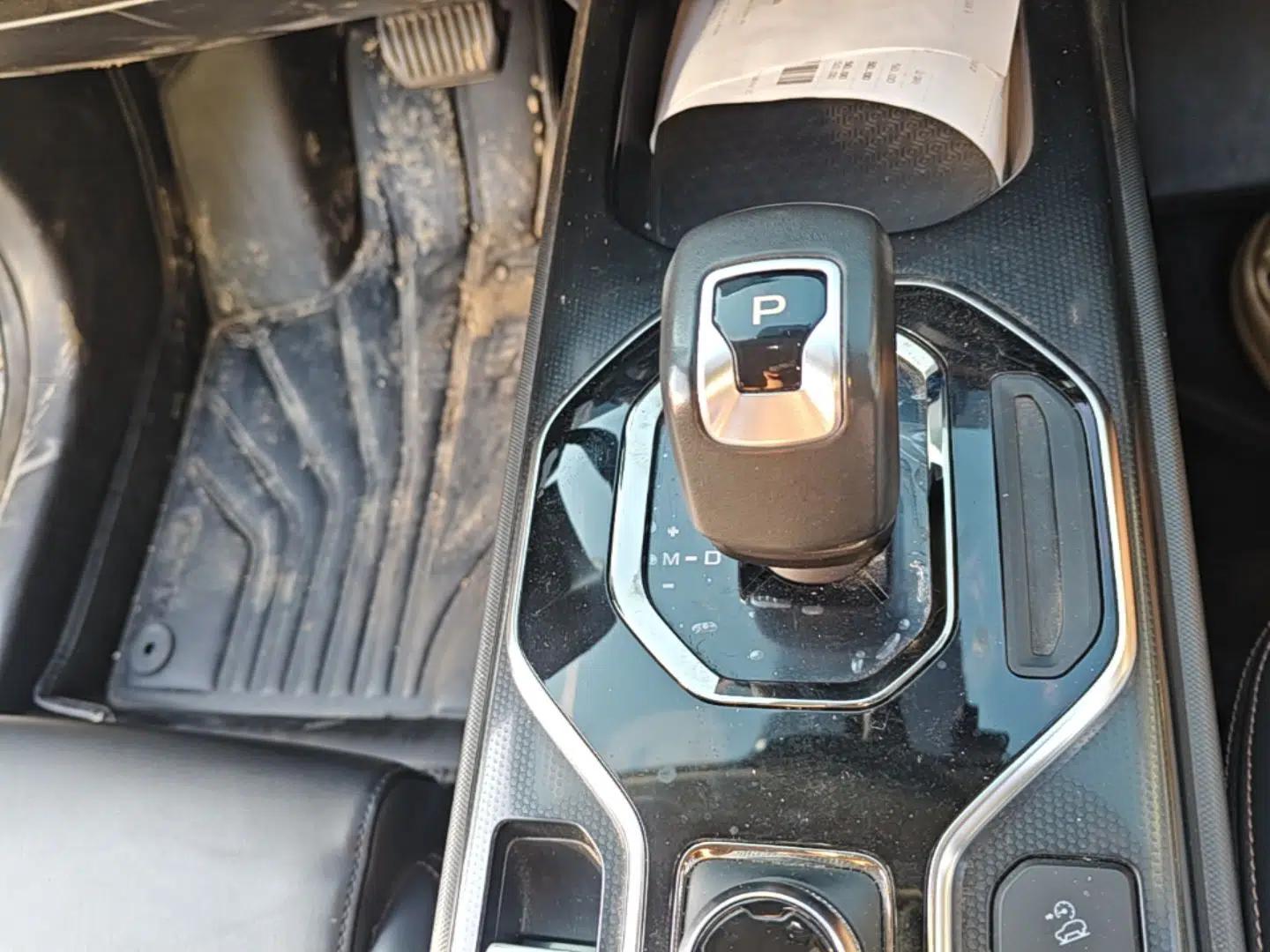Geely Auto icon 2020 1.5TD i6 — миниатюра 16