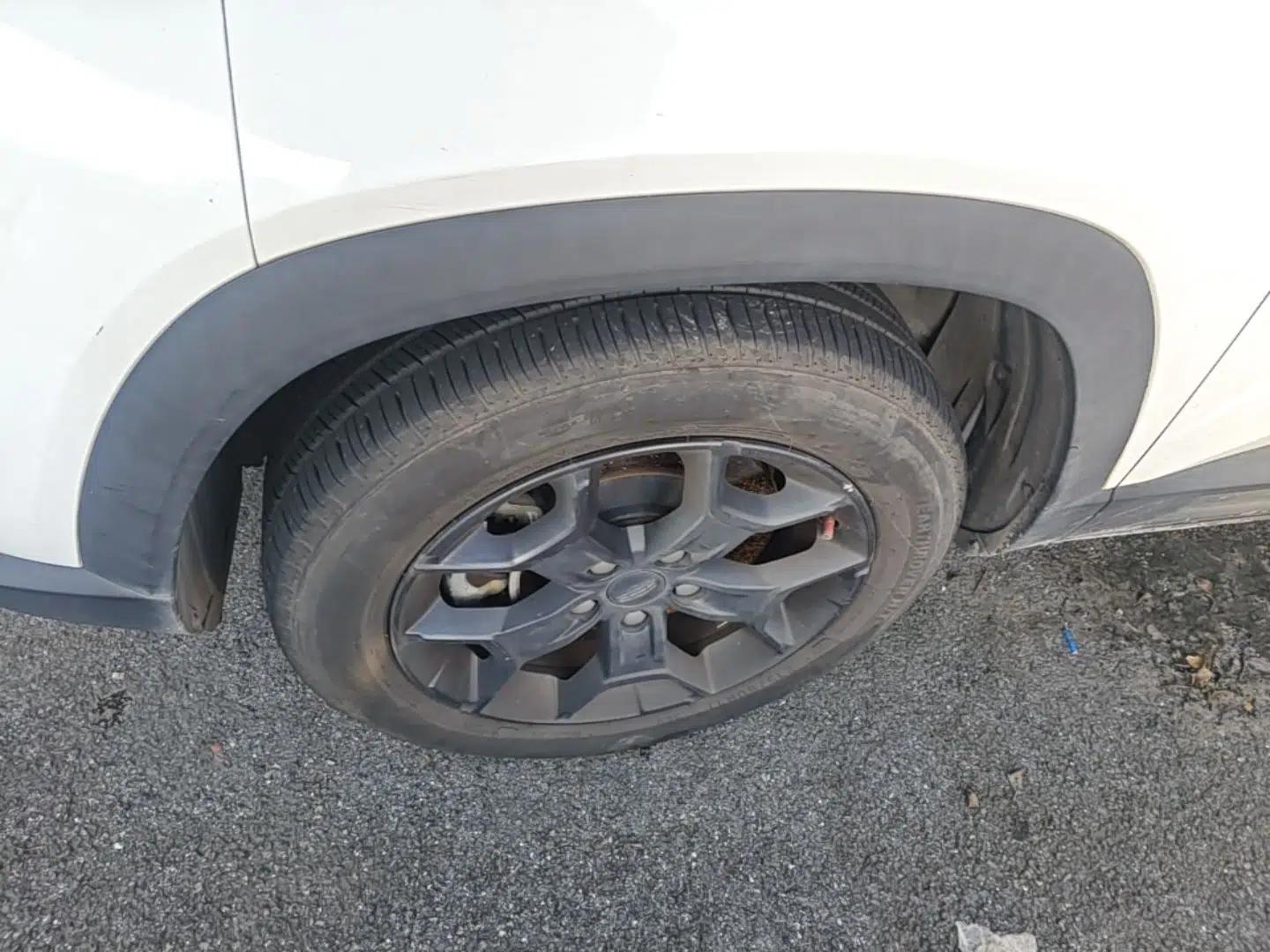Geely Auto icon 2020 1.5TD i6 — миниатюра 10