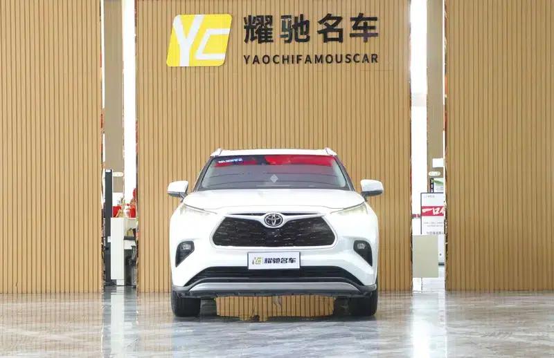 2024 Toyota Highlander Hybrid 2.5L AWD Premium 7-Seater — миниатюра 2