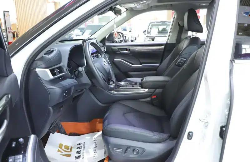 2024 Toyota Highlander Hybrid 2.5L AWD Premium 7-Seater — миниатюра 17