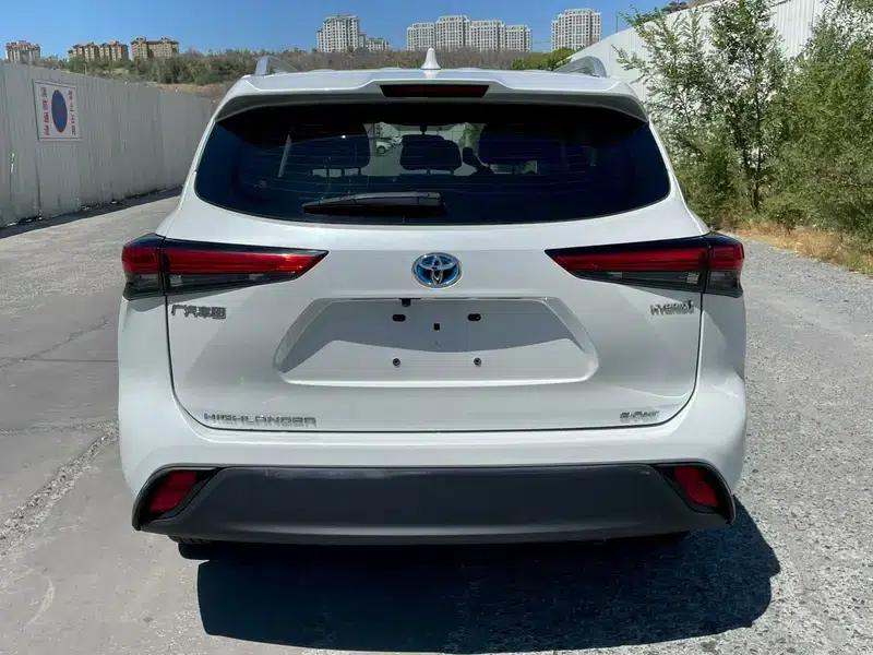 2022 Toyota Highlander Hybrid 2.5L AWD Elite 7-Seater — миниатюра 5