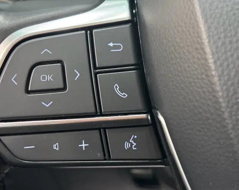 2022 Toyota Highlander Hybrid 2.5L AWD Supreme Edition 7-Seater — миниатюра 11