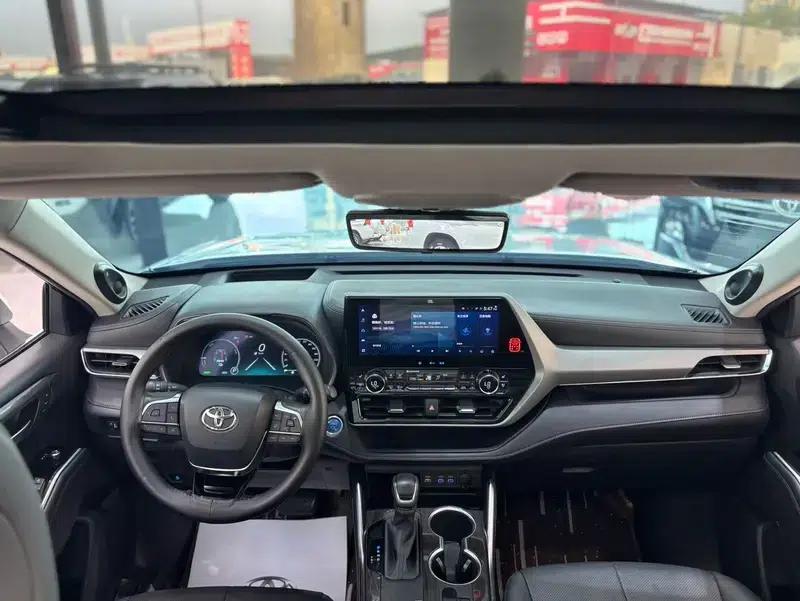 2022 Toyota Highlander Hybrid 2.5L AWD Supreme Edition 7-Seater — миниатюра 15