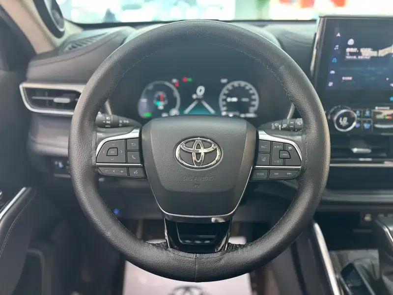 2022 Toyota Highlander Hybrid 2.5L AWD Supreme Edition 7-Seater — миниатюра 17