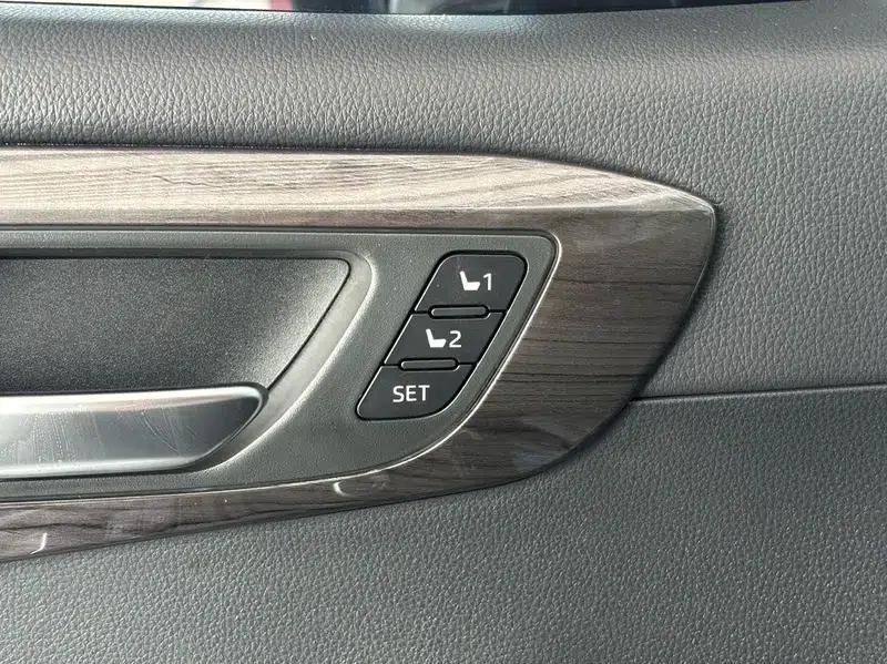 2022 Toyota Highlander Hybrid 2.5L AWD Supreme Edition 7-Seater — миниатюра 23