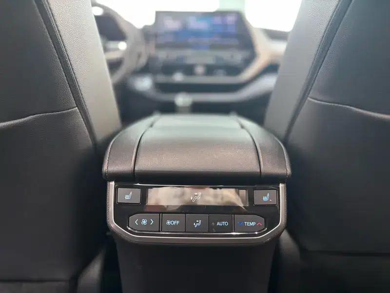 2022 Toyota Highlander Hybrid 2.5L AWD Supreme Edition 7-Seater — миниатюра 8