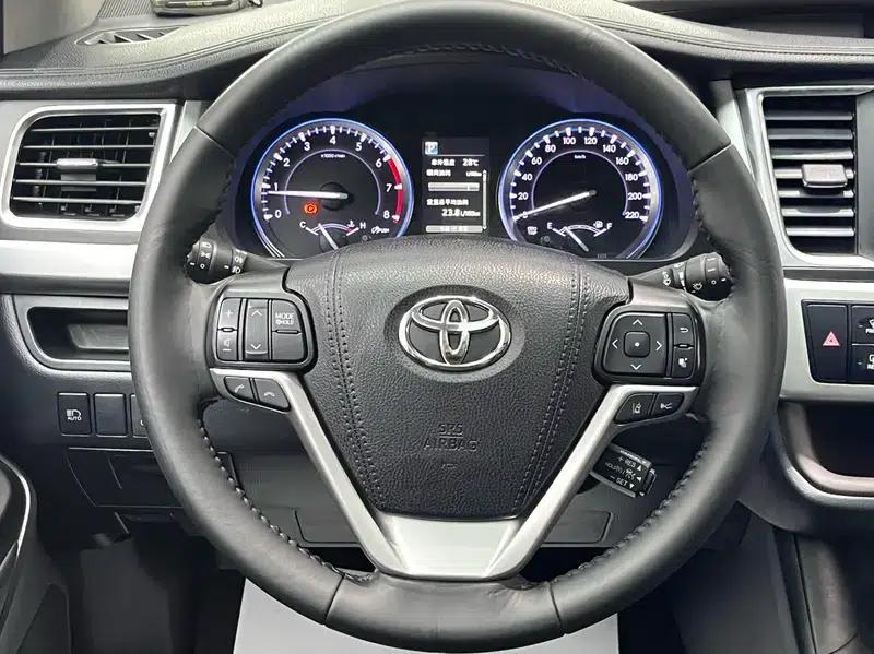 2018 Toyota Highlander 2.0T AWD Luxury 7-seater (China VI Emission Standard) — миниатюра 13