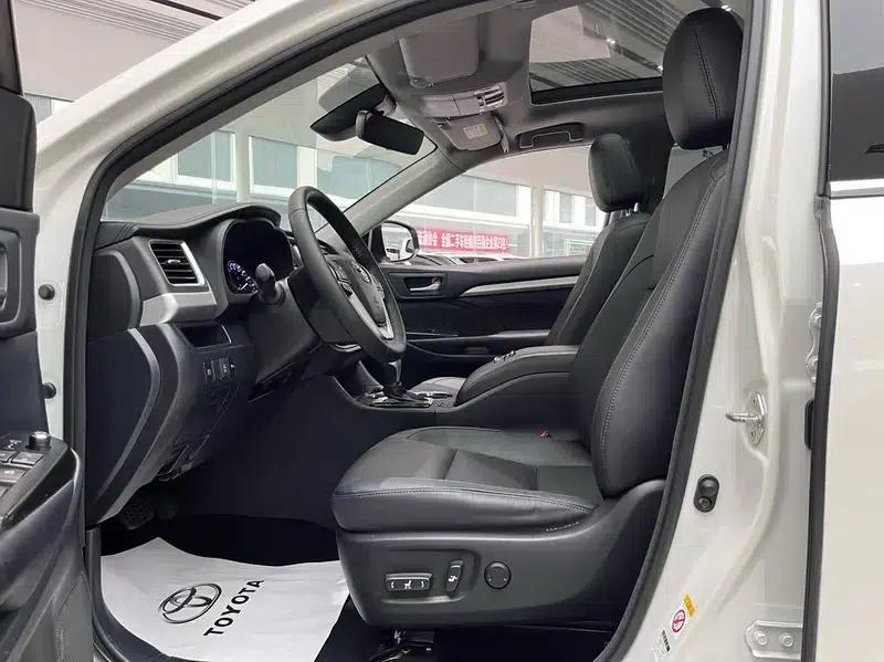 2018 Toyota Highlander 2.0T AWD Luxury 7-seater (China VI Emission Standard) — миниатюра 18