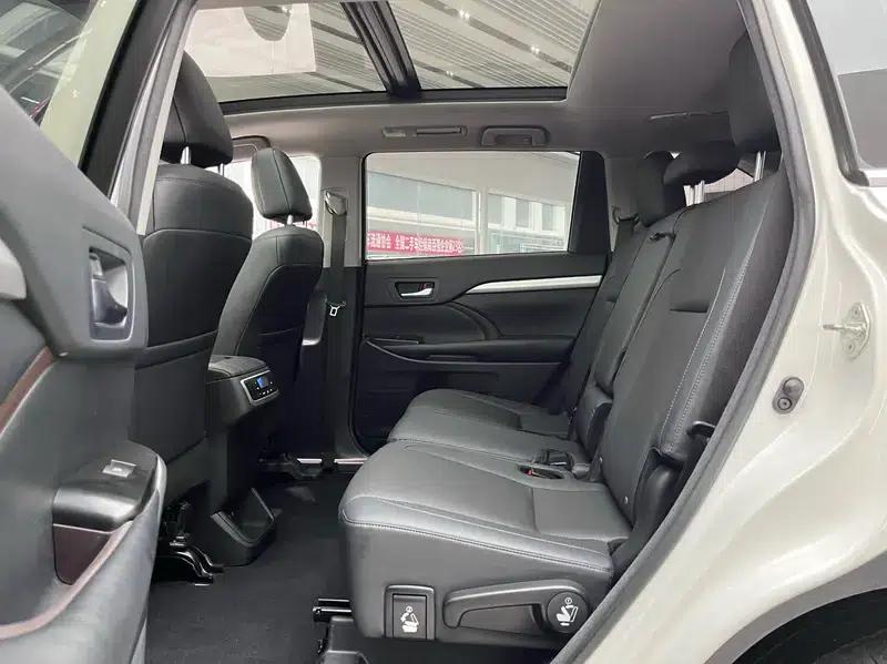 2018 Toyota Highlander 2.0T AWD Luxury 7-seater (China VI Emission Standard) — миниатюра 19