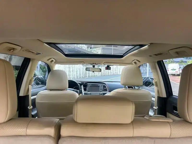 2015 Highlander 2.0T 2WD Luxury 7-seater — миниатюра 11