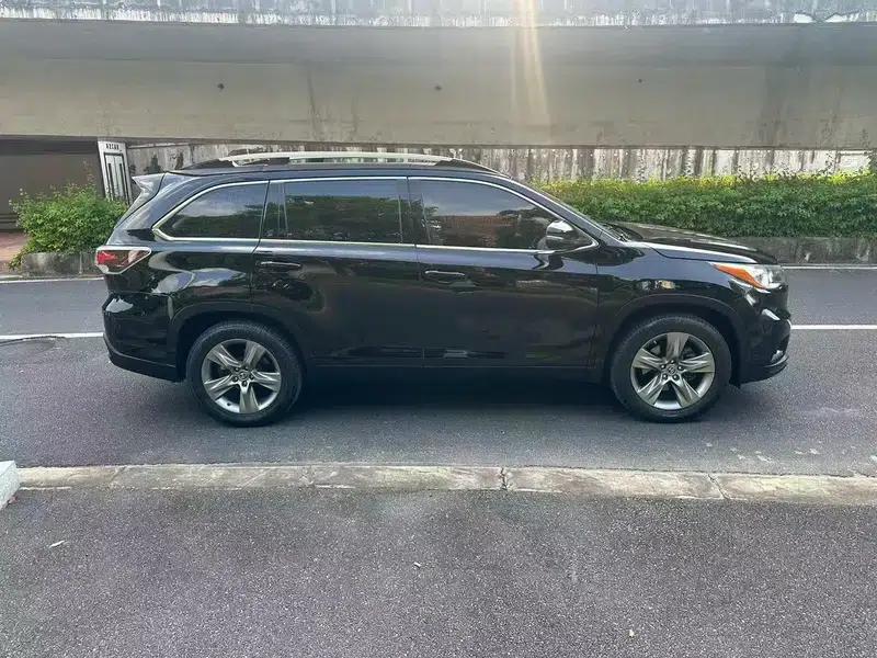 2015 Highlander 2.0T 2WD Luxury 7-seater — миниатюра 7