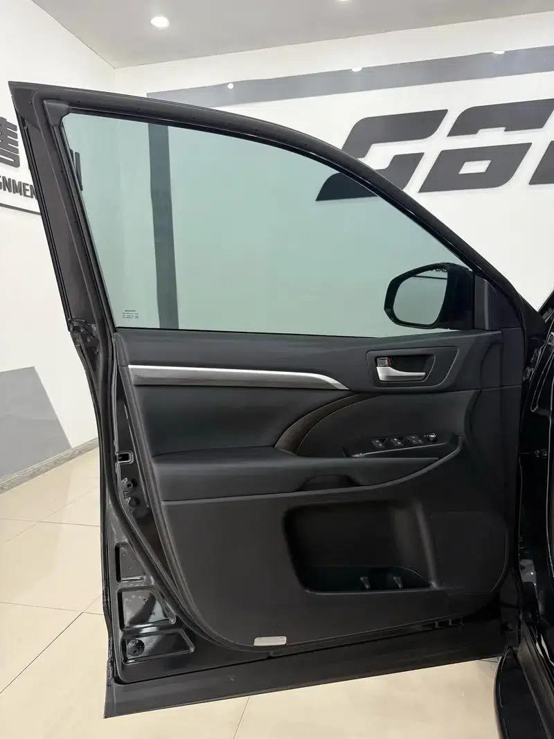 2021 Toyota Highlander 2.0T AWD Premium Edition (7-seater) — миниатюра 20