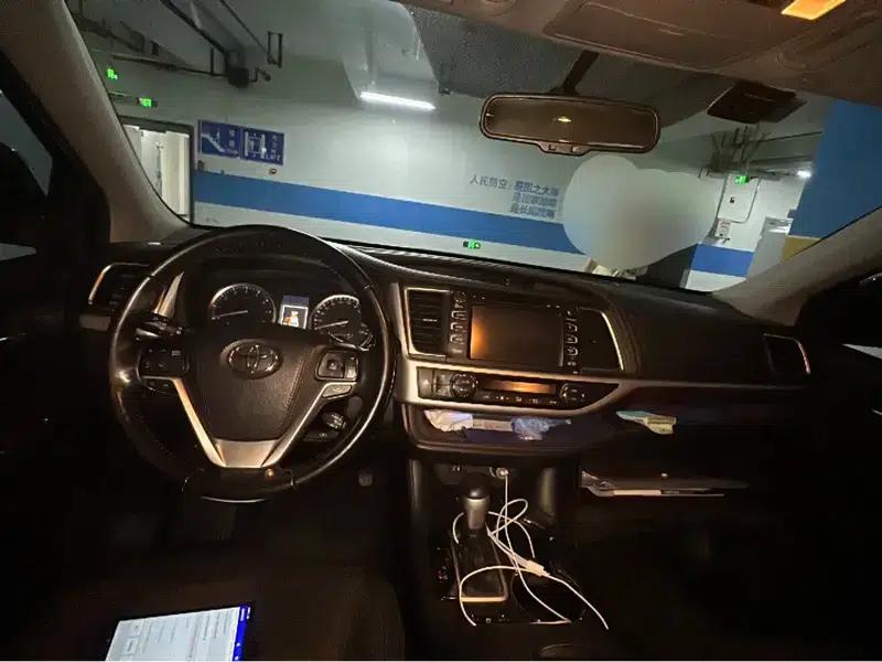2017 Highlander 2.0T AWD Supreme Edition 7-seater — миниатюра 10