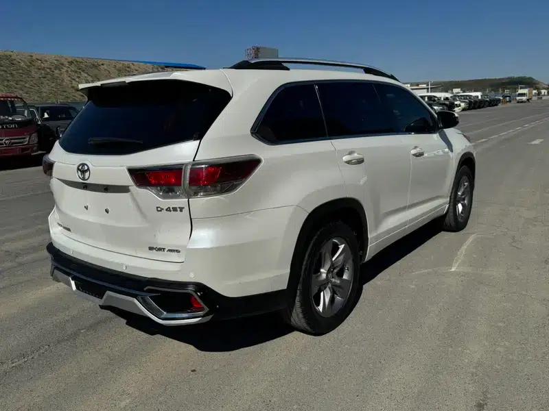 2017 Highlander 2.0T AWD Luxury 7-seater — миниатюра 6